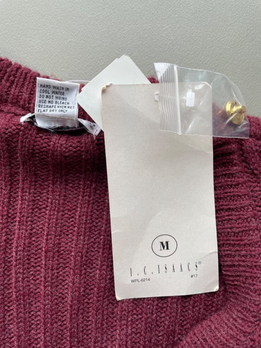 Vintage 90s IC Isaacs Sweater Vest Size Medium Cable Knit Berry Deadstock NEW - Picture 5 of 7